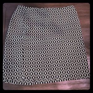 Black house white market lined skier